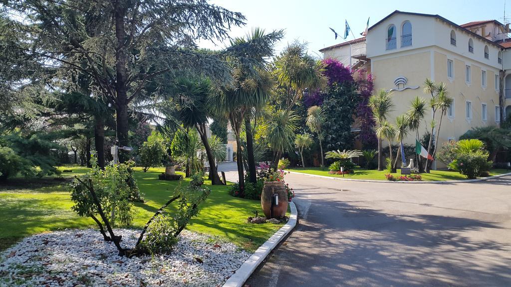 Hotel Mediterraneo Qualiano Eksteriør billede